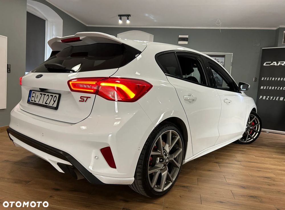 Ford Focus 2.3 EcoBoost ST Edition - 6