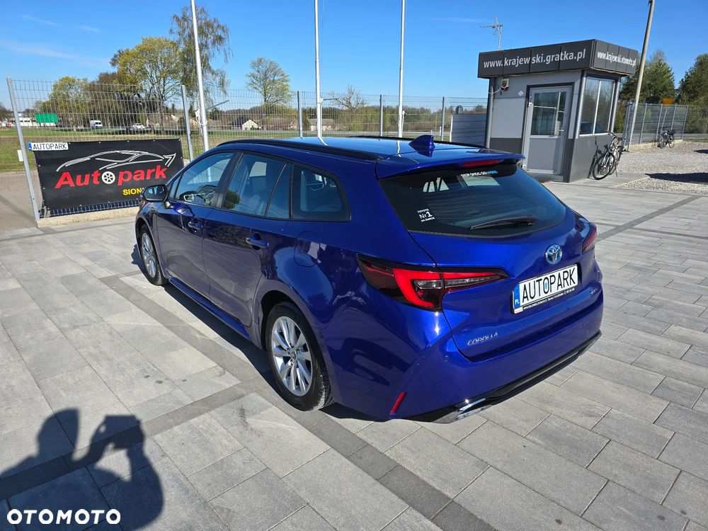 Toyota Corolla 1.8 Hybrid Comfort - 12
