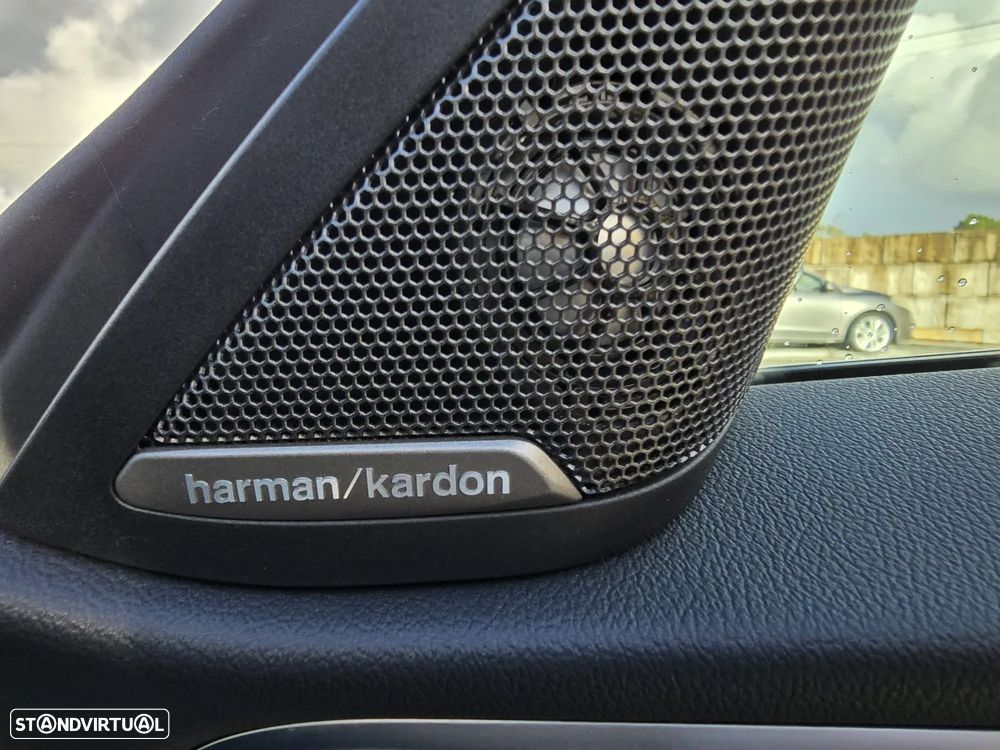 BMW i4 eDrive40 Pack Desportivo M - 11