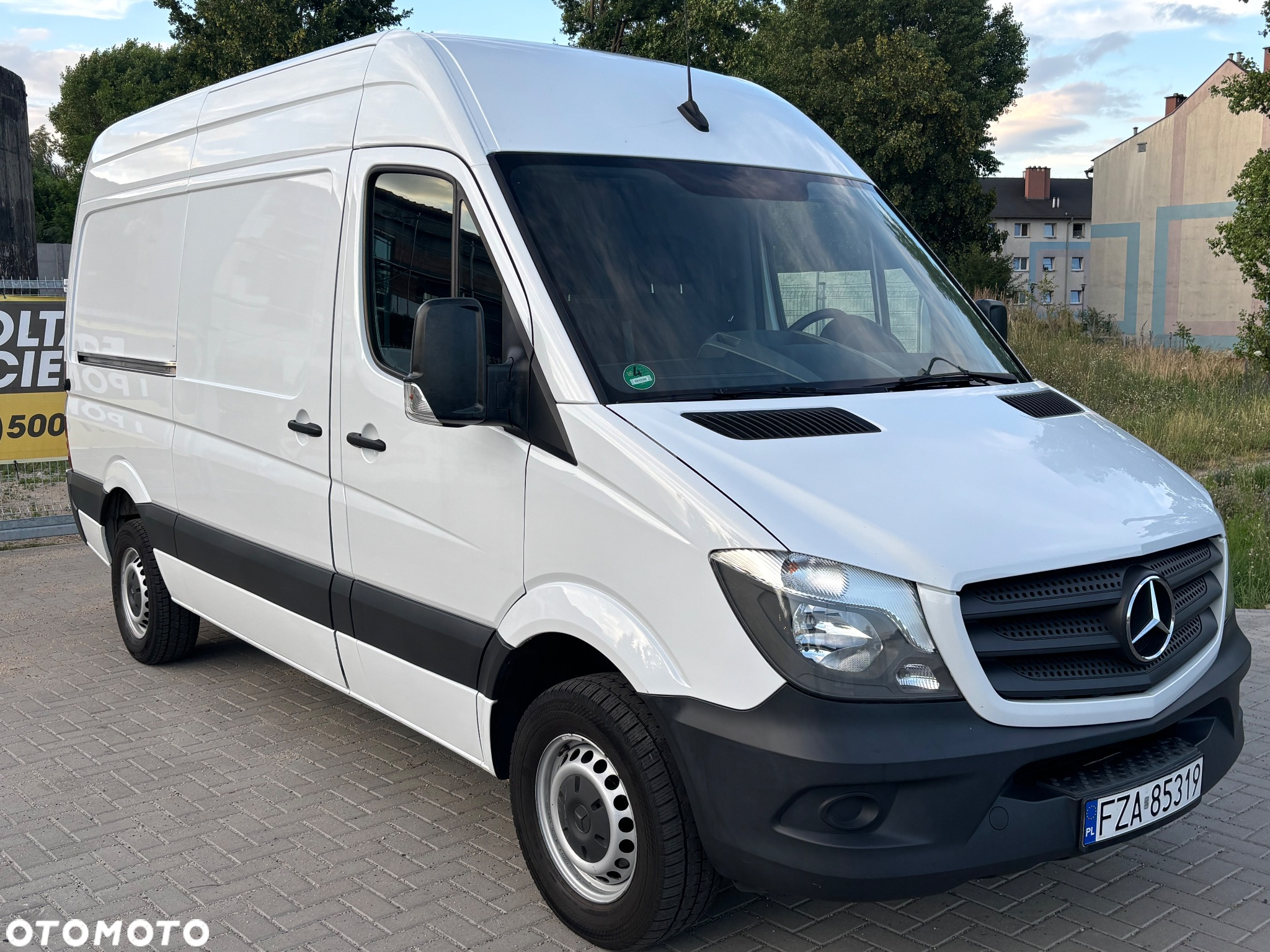 Mercedes-Benz SPRINTER L2H2 - 13