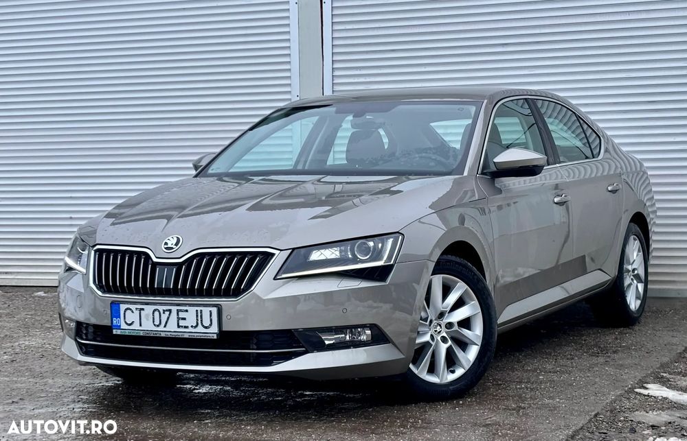 Skoda Superb 2.0 TDI DSG Ambition - 1