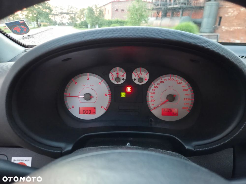 Seat Leon 1.9 TDI 150 Sport - 4