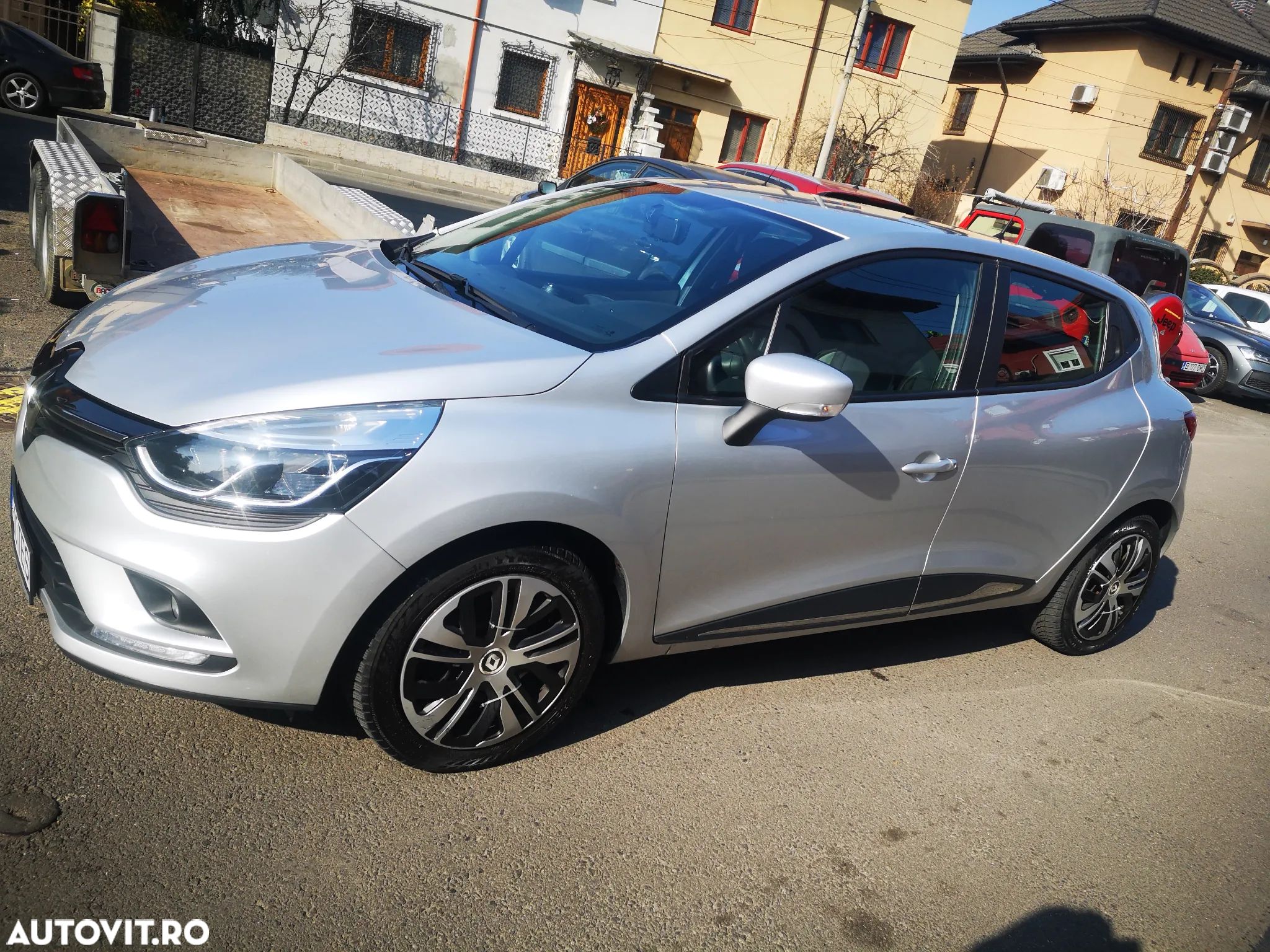 Renault Clio IV TCe Zen - 1