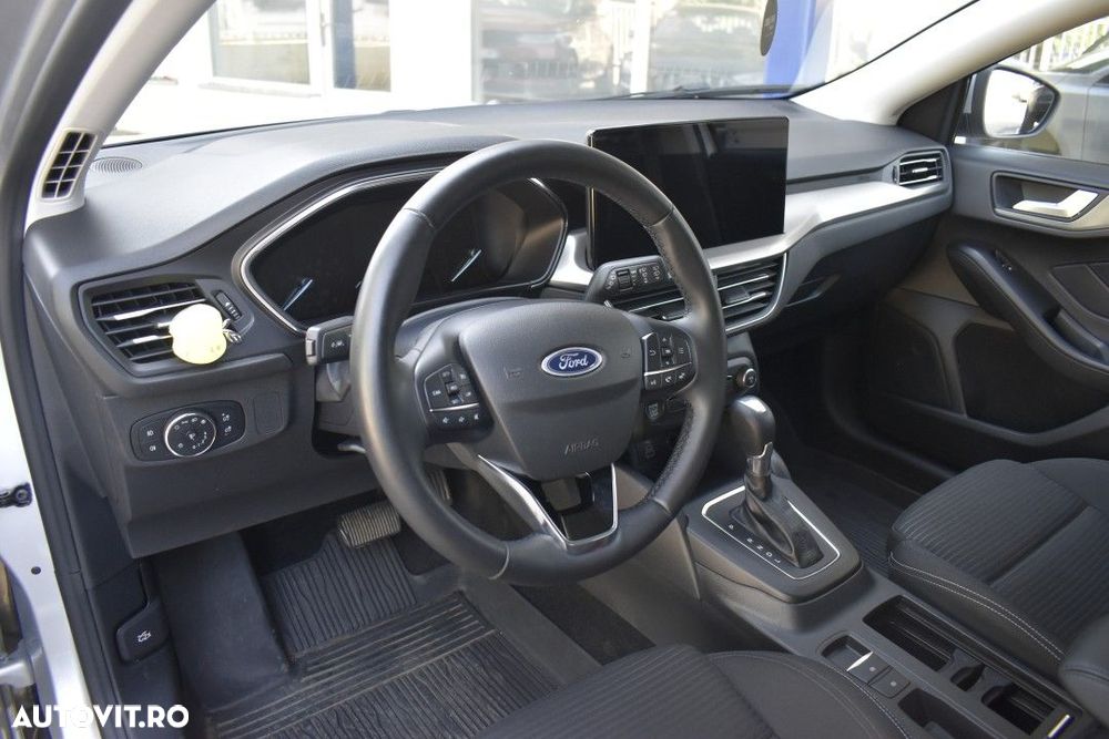 Ford Focus - 35