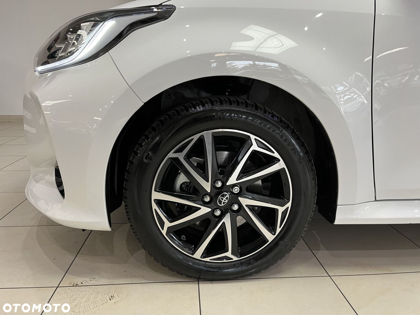 Toyota Yaris - 10