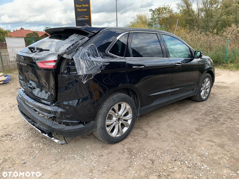 Ford Edge - 10