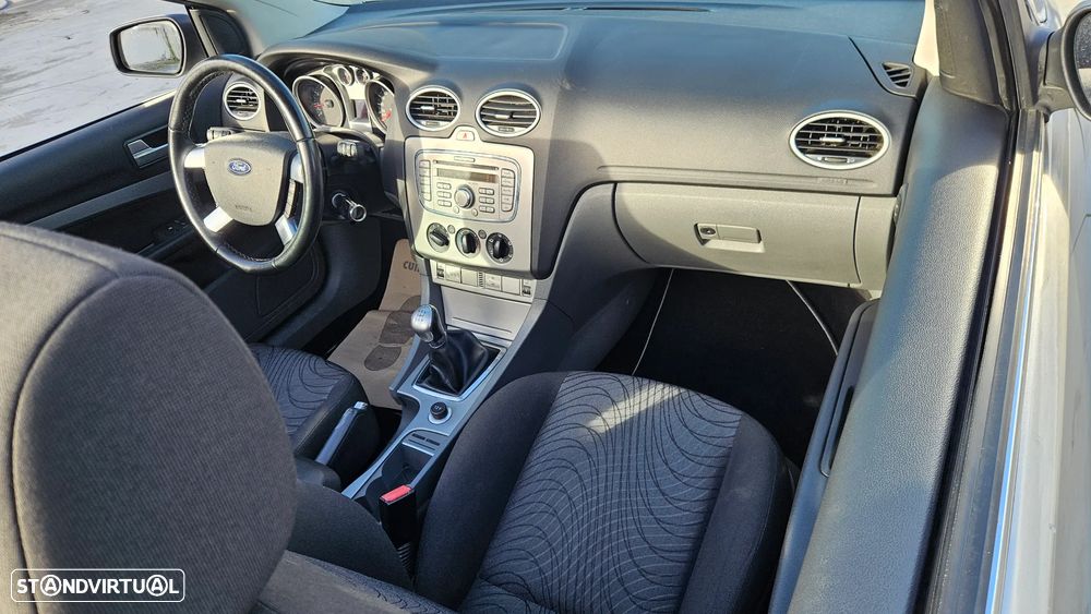 Ford Focus 1.6 16V Titanium - 8