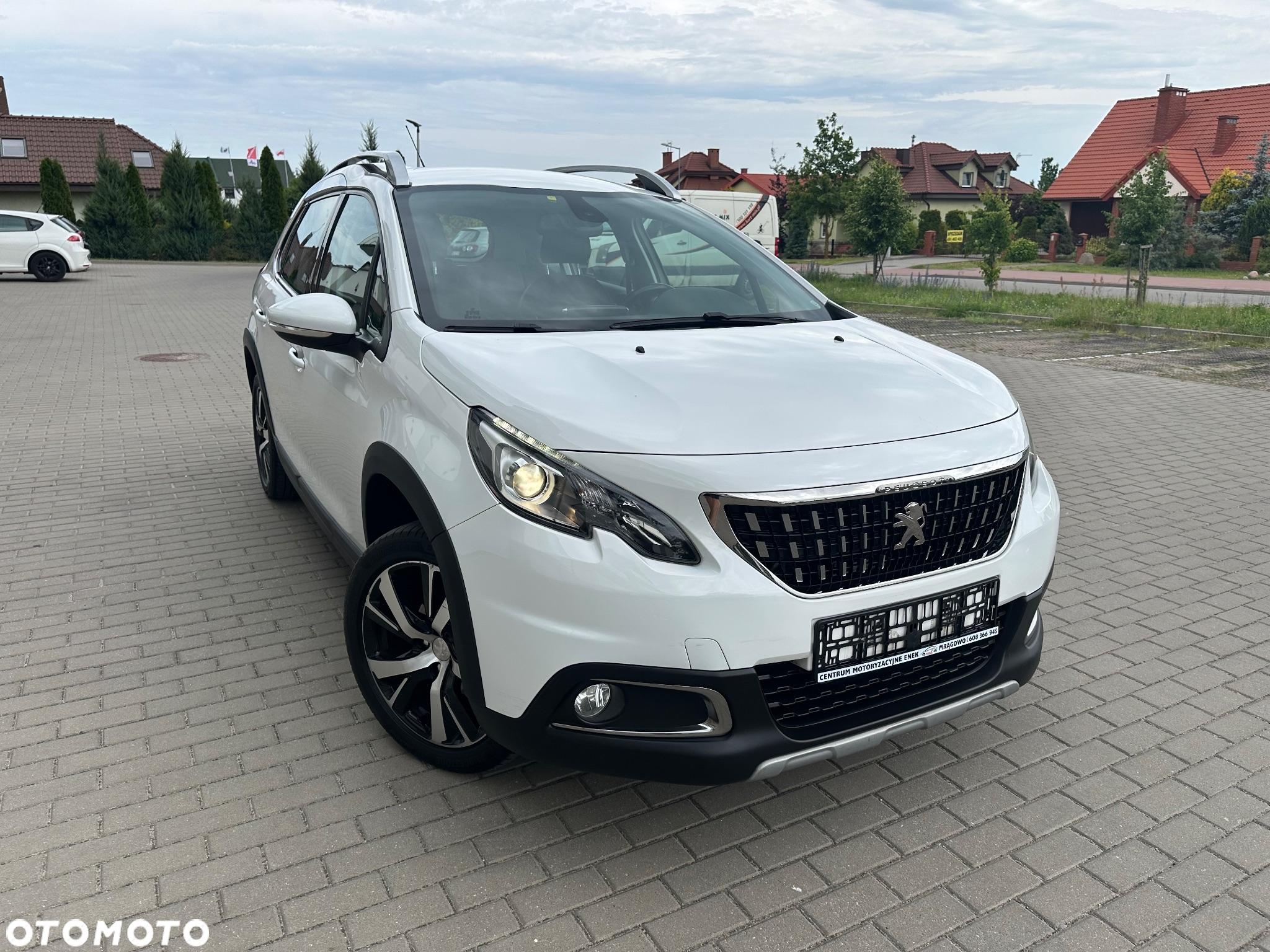 Peugeot 2008 1.6 BlueHDi Allure - 5