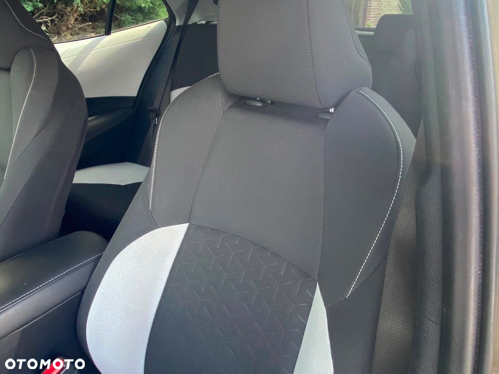 Toyota Corolla 1.8 Hybrid Executive - 24
