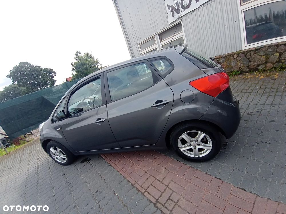 Kia Venga 1.4 L - 8