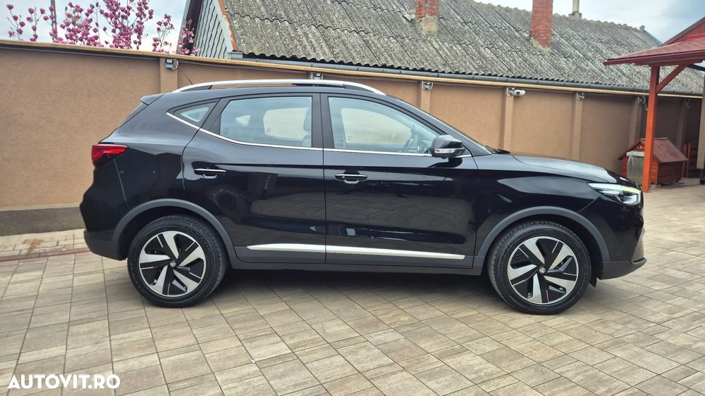 MG ZS EV Maximal Luxury - 10