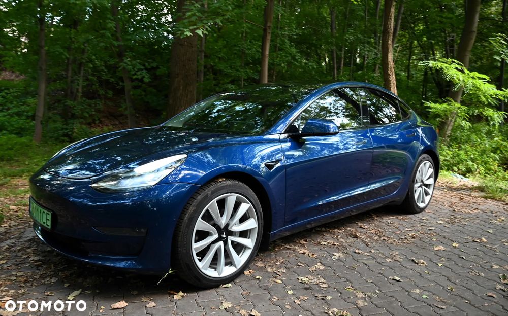 Tesla Model 3 Long Range AWD - 4