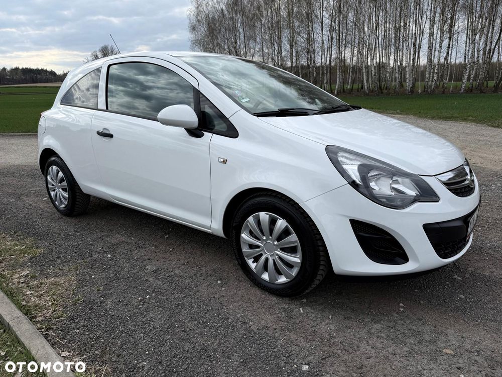 Opel Corsa 1.2 16V Essentia - 5