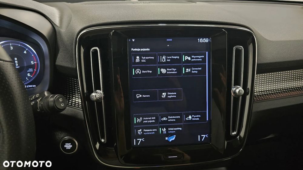Volvo XC 40 D3 SCR R-Design - 33