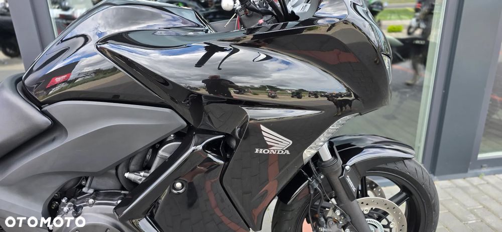 Honda CBF - 10