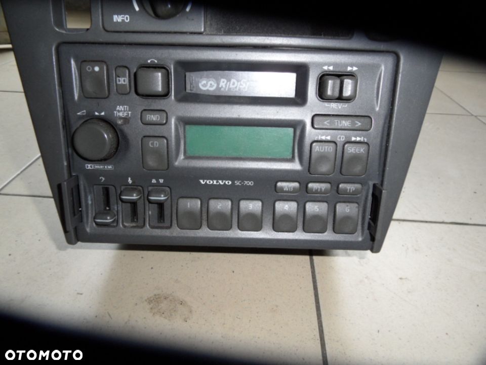 RADIO VOLVO V40 S40 - 2