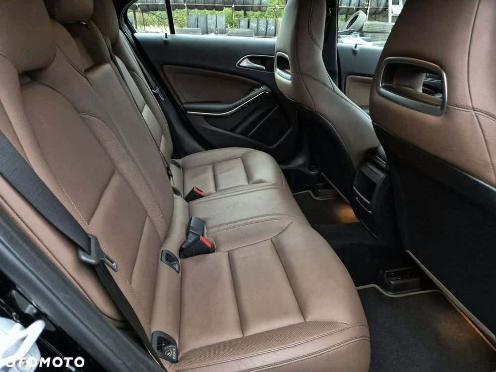 Mercedes-Benz Klasa A 200 AMG Line - 21