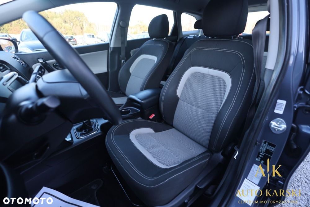 Kia Ceed - 39