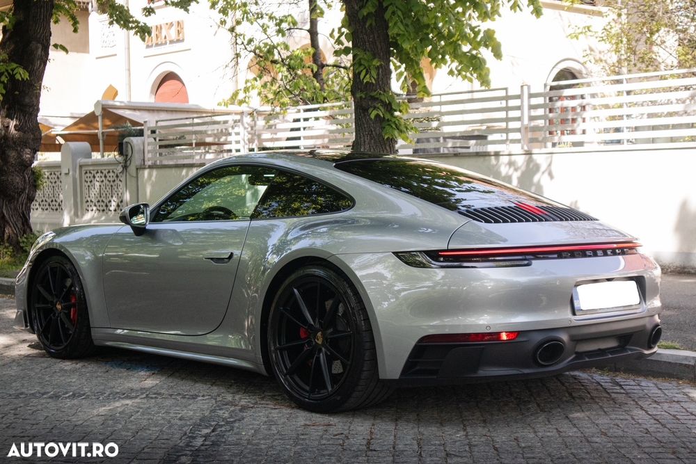 Porsche 911 Carrera 4S PDK - 3