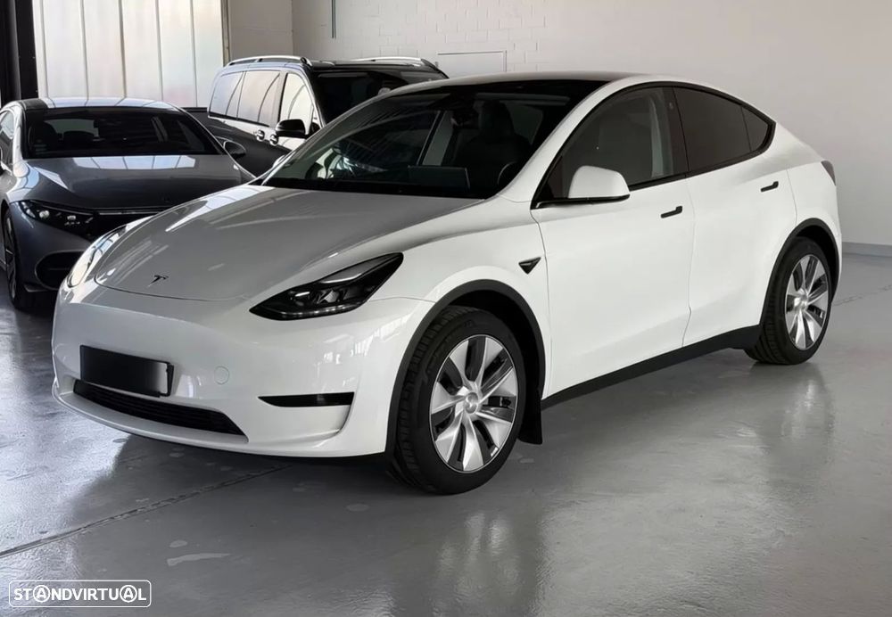 Tesla Model Y Standard - 3