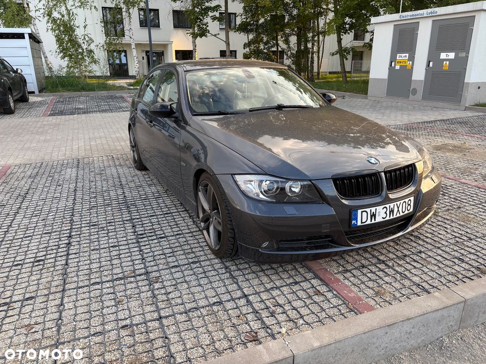 BMW Seria 3 325i - 3