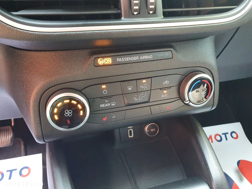 Ford Focus SW 1.5 EcoBlue S&S ST-LINE - 16