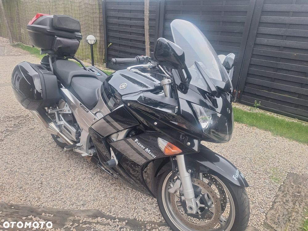 Yamaha FJR - 2
