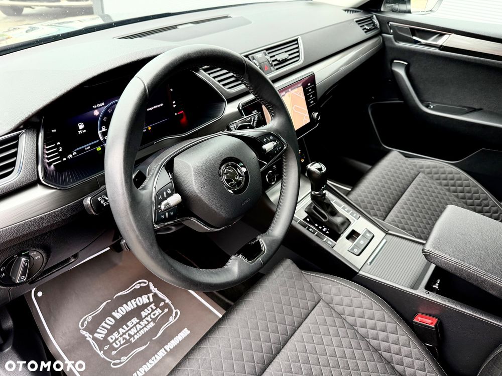 Skoda Superb 2.0 TDI DSG Premium Edition - 23