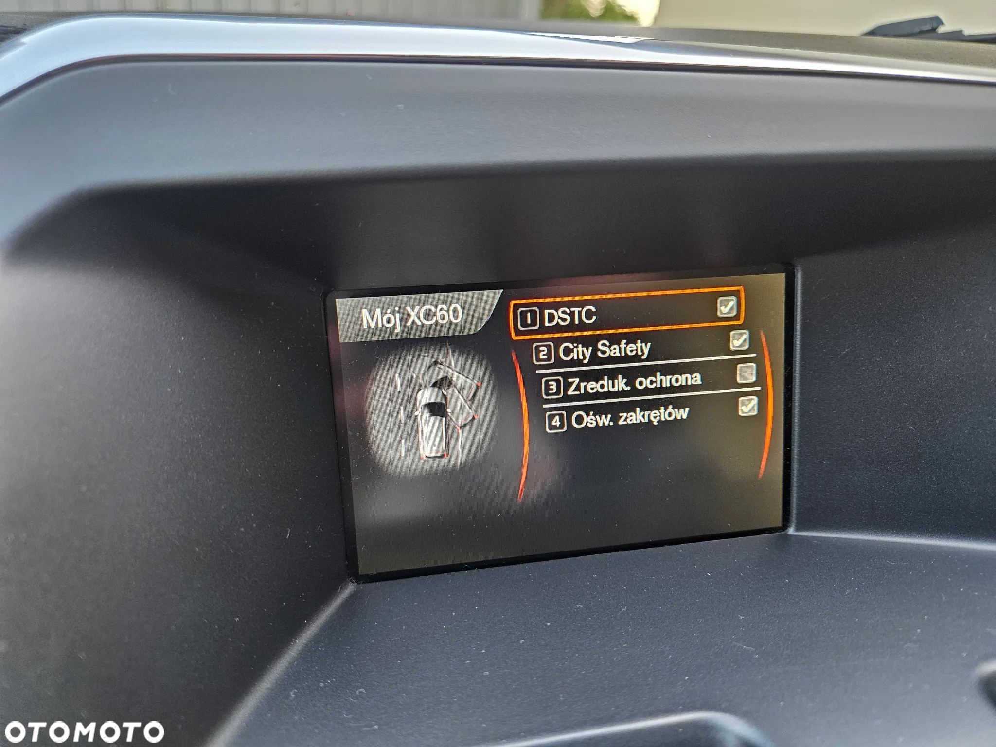 Volvo XC 60 - 24