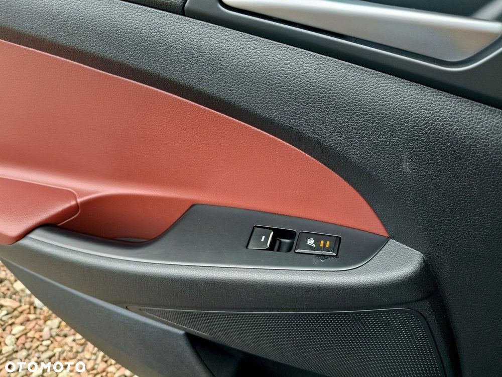 Hyundai Tucson - 18