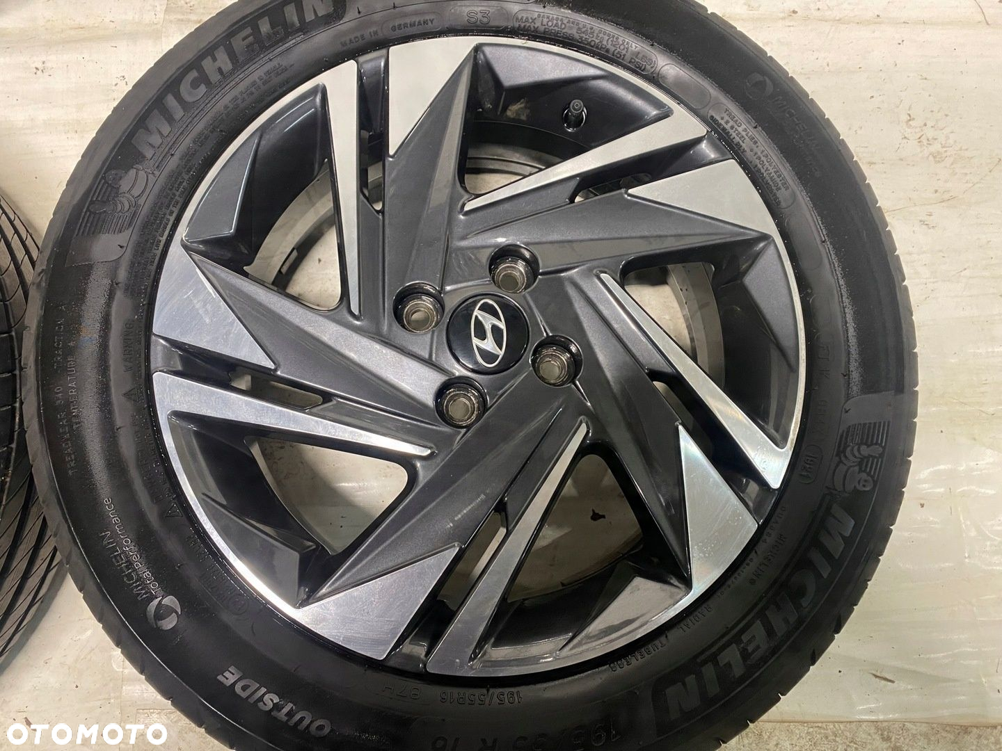 KOŁA FELGI 195/55R16 HYUNDAI I20 III BAYON OE 6J X16 ET50 LATO - 3