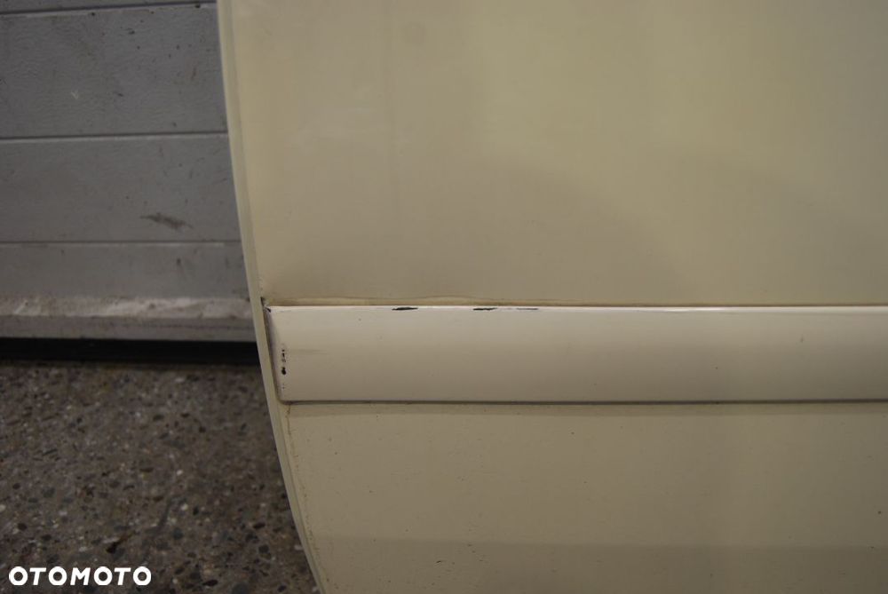 DRZWI LEWY TYŁ TYLNE VW TOURAN R115/ LA7W - 2