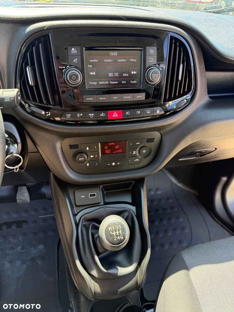 Fiat ZAREJESTROWANY DOBLO MAXI 1.4 TJET 120 KM NOWY GAZ LPG MAŁY PRZEBIEG OKAZJA - 13