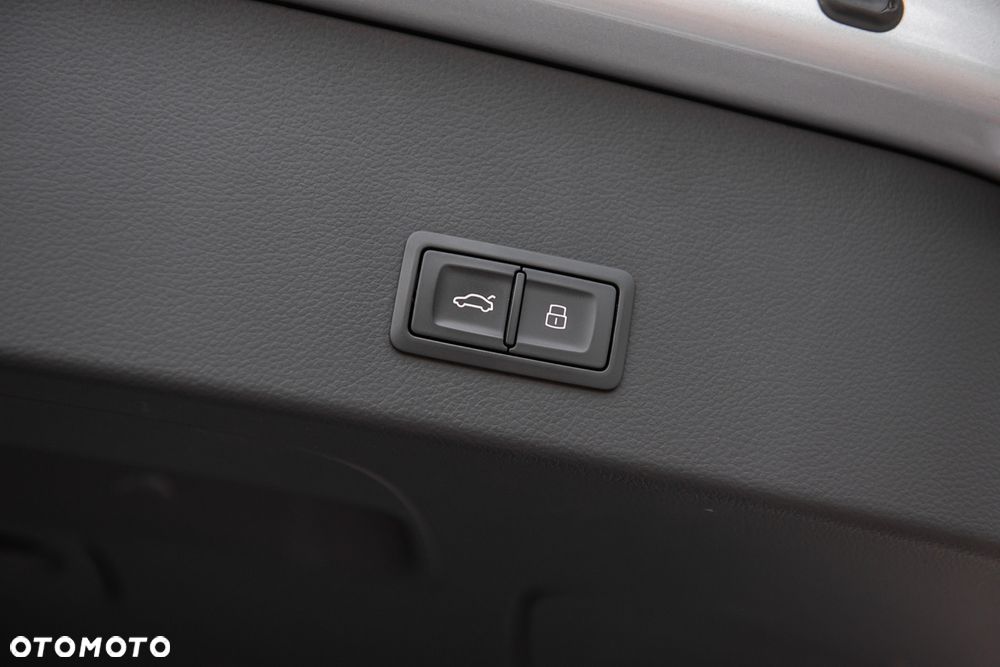 Audi A6 Avant 3.0 TDI Quattro S tronic - 35