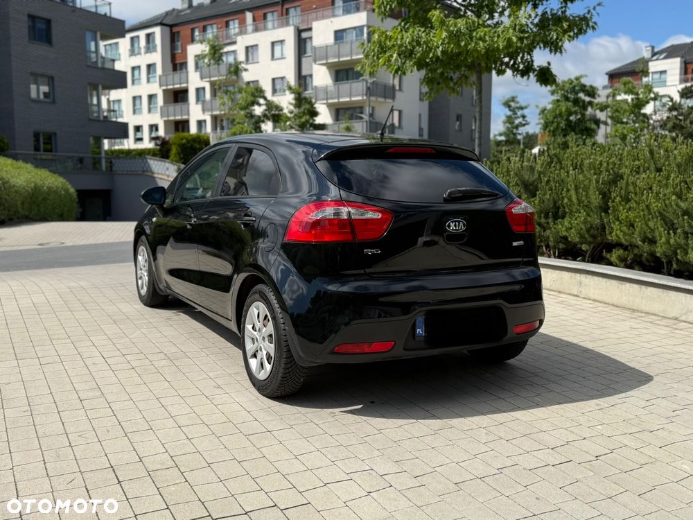 Kia Rio 1.2 Attract - 5