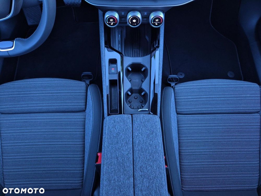 Skoda Superb 2.0 TDI SCR Selection DSG - 19