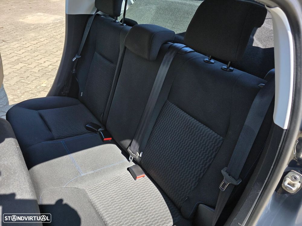 Peugeot 208 1.2 PureTech Signature - 20