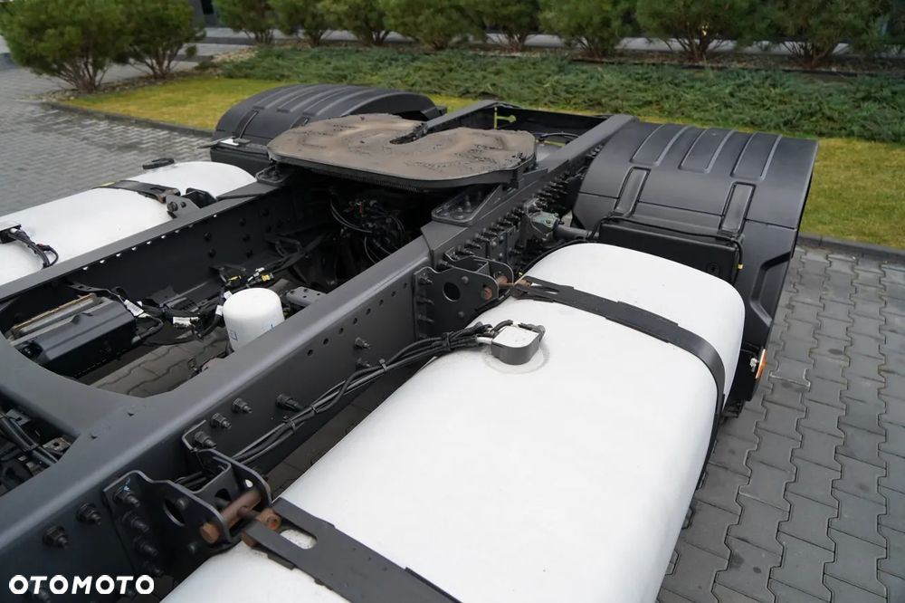 Volvo FH 460 /  LOWDECK / MEGA / I-SHIFT - 13