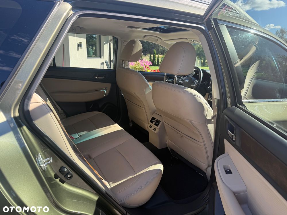 Subaru Outback 2.5i Exclusive - 25