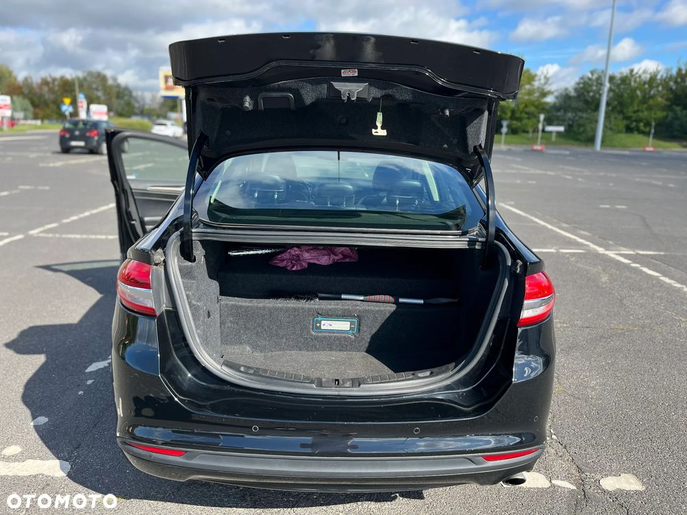 Ford Fusion - 9