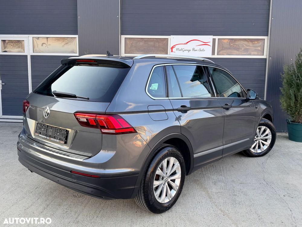 Volkswagen Tiguan - 16