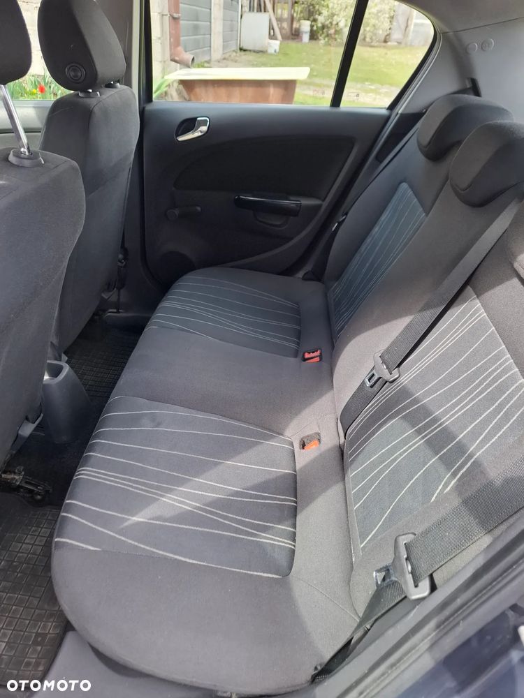 Opel Corsa - 10