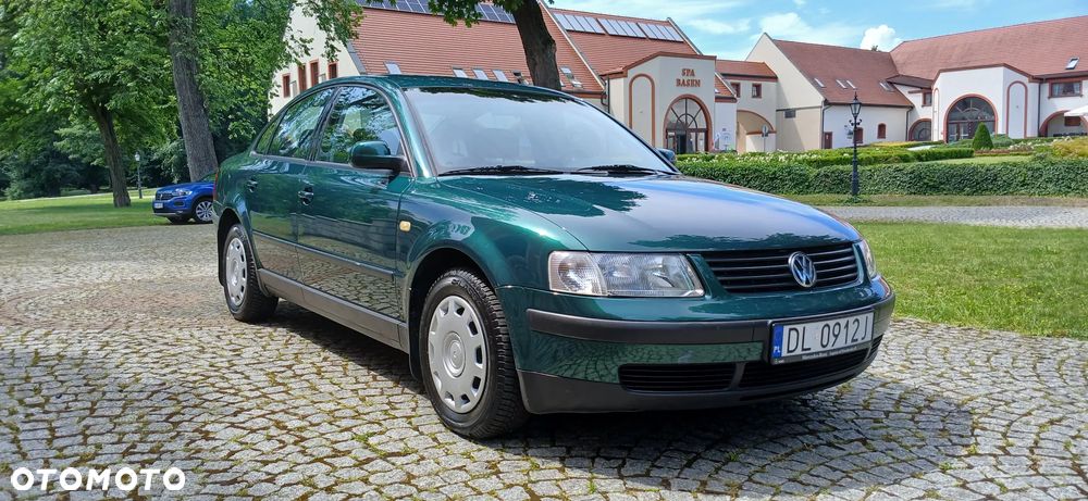 Volkswagen Passat - 8