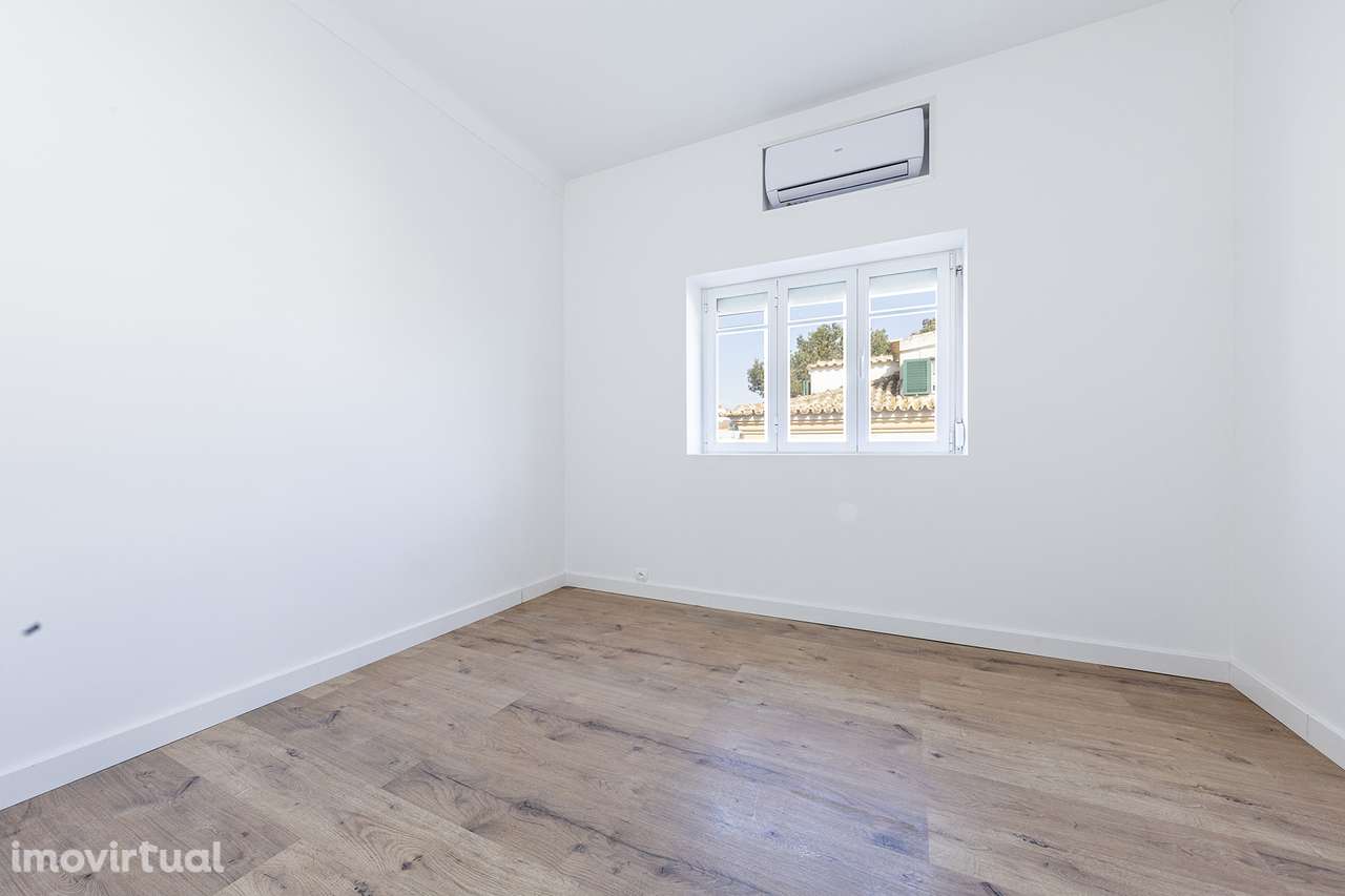 Fabuloso T3+1 na Parede - Praia das Avencas - Grande imagem: 3/37