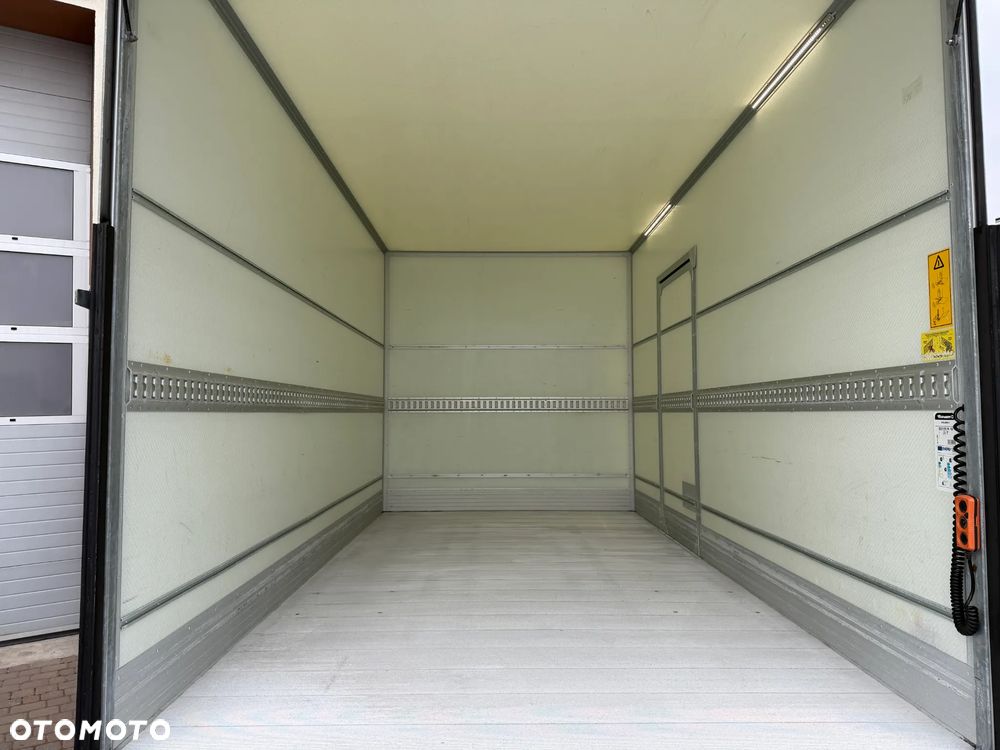 MAN TGE 5.180 Bliźniaki Izoterma Winda - 10