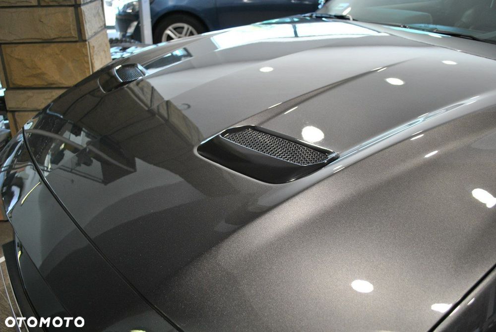 Ford Mustang - 38