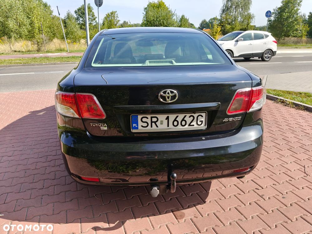 Toyota Avensis 2.0 D-4D Premium - 11