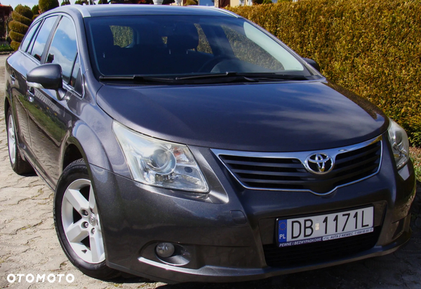 Toyota Avensis Combi 1.8 Edition