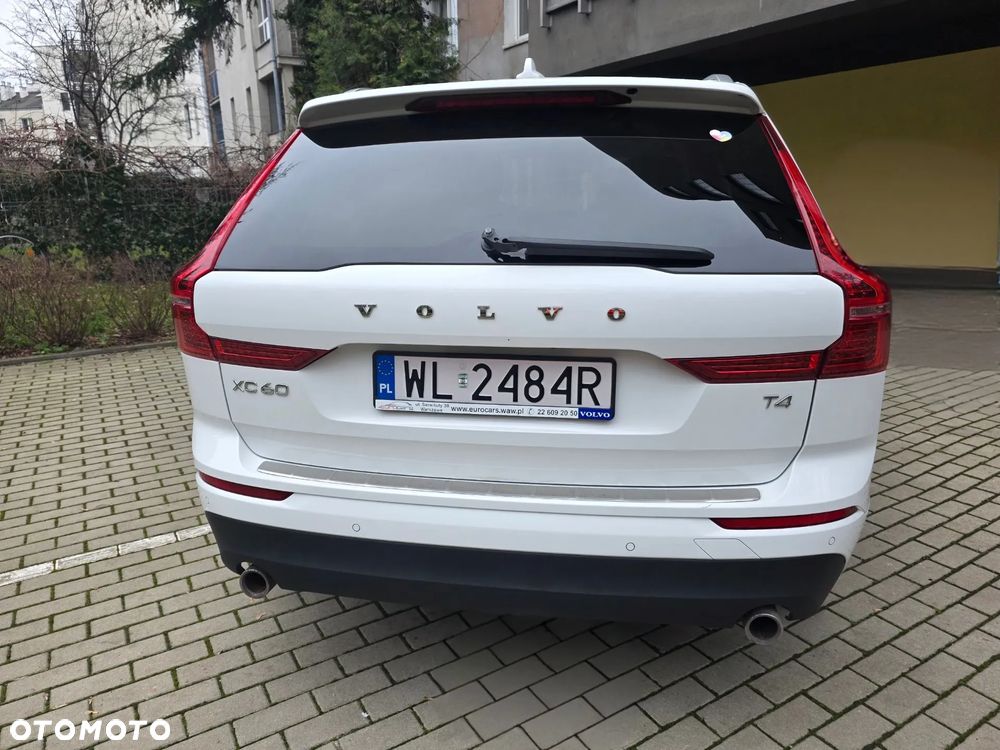 Volvo XC 60 T4 Momentum Pro - 5
