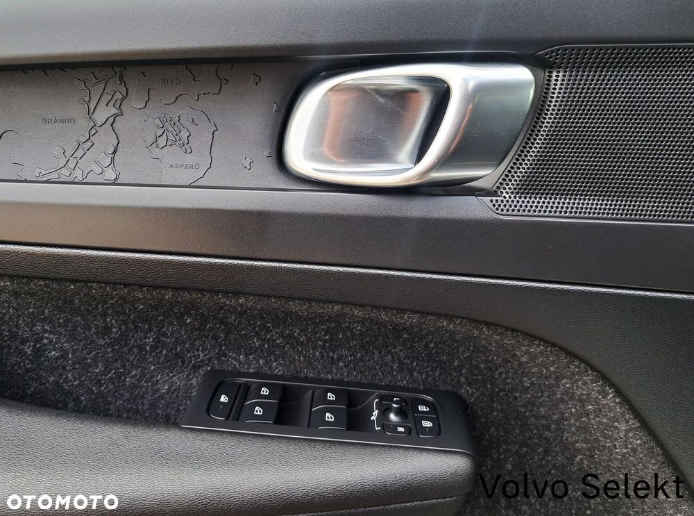 Volvo XC 40 - 25